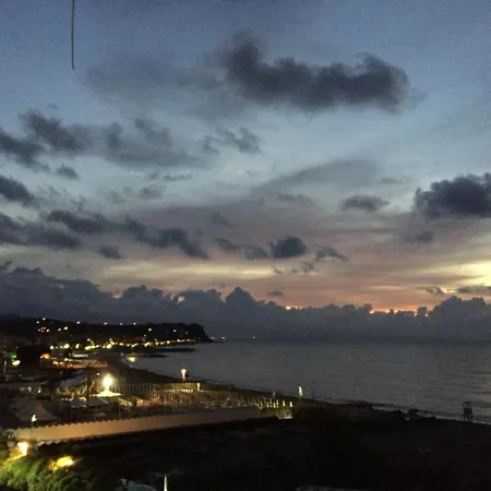 Daire Fronte Mare
